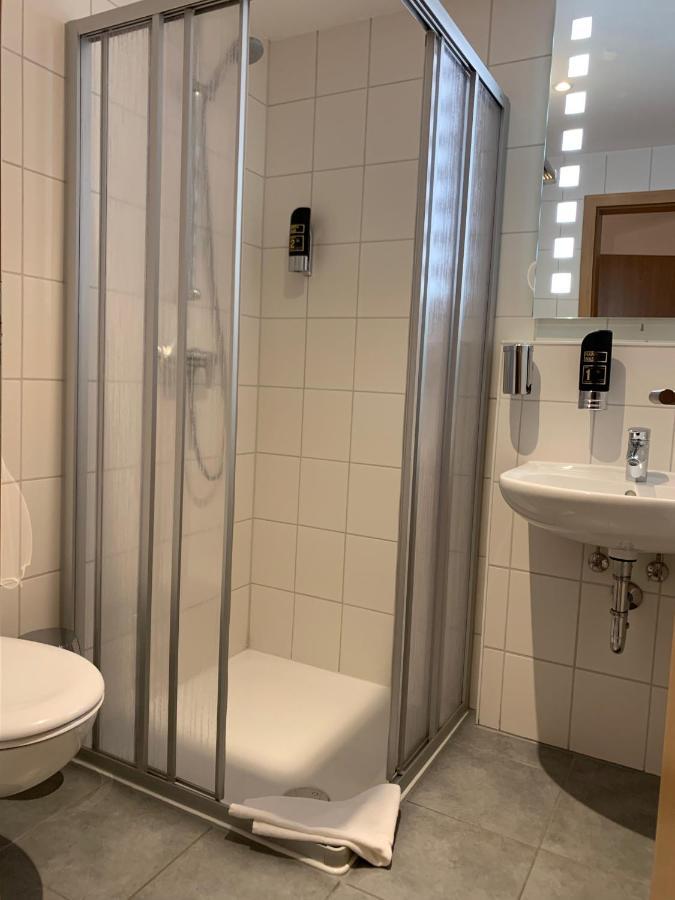 Marias Inn - Bed & Breakfast Garching bei München Eksteriør billede