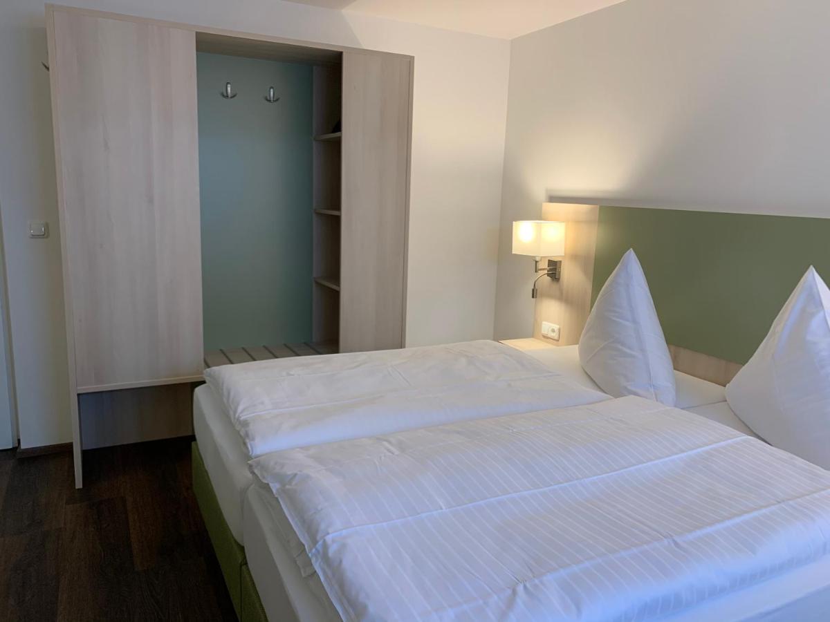 Marias Inn - Bed & Breakfast Garching bei München Eksteriør billede