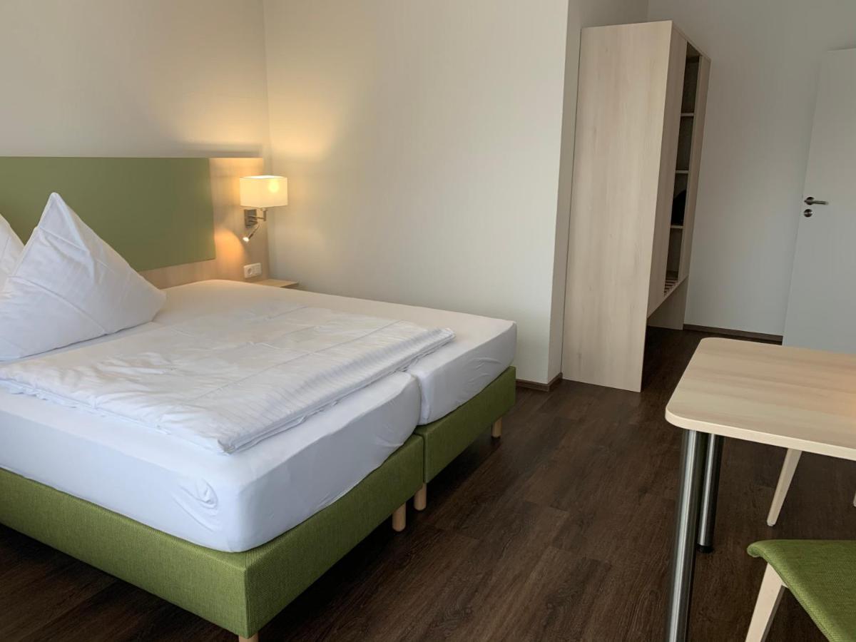 Marias Inn - Bed & Breakfast Garching bei München Eksteriør billede
