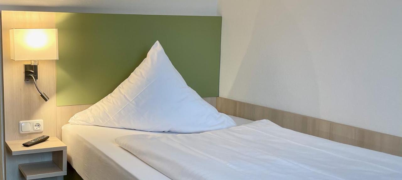 Marias Inn - Bed & Breakfast Garching bei München Eksteriør billede