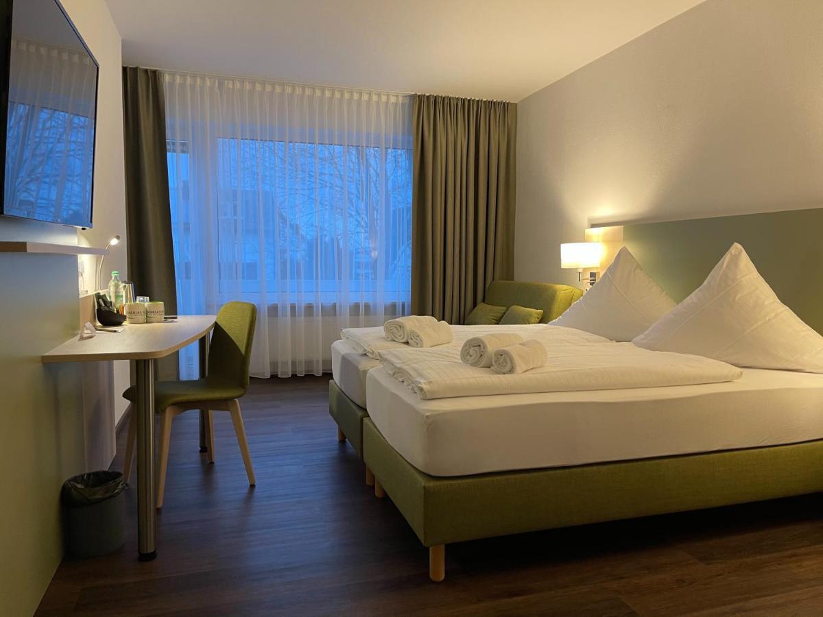 Marias Inn - Bed & Breakfast Garching bei München Eksteriør billede