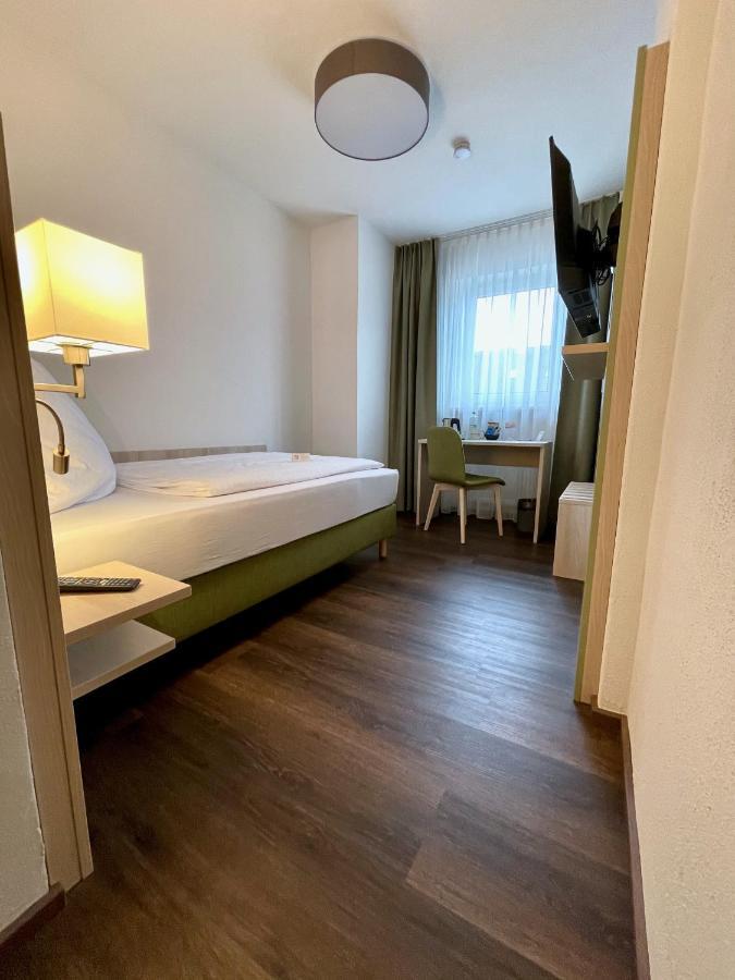 Marias Inn - Bed & Breakfast Garching bei München Eksteriør billede