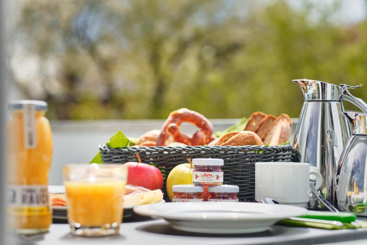 Marias Inn - Bed & Breakfast Garching bei München Eksteriør billede