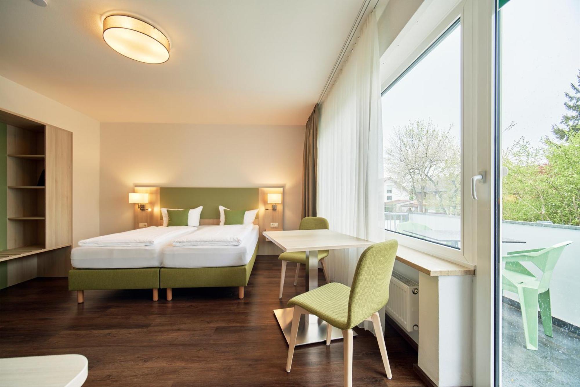 Marias Inn - Bed & Breakfast Garching bei München Eksteriør billede