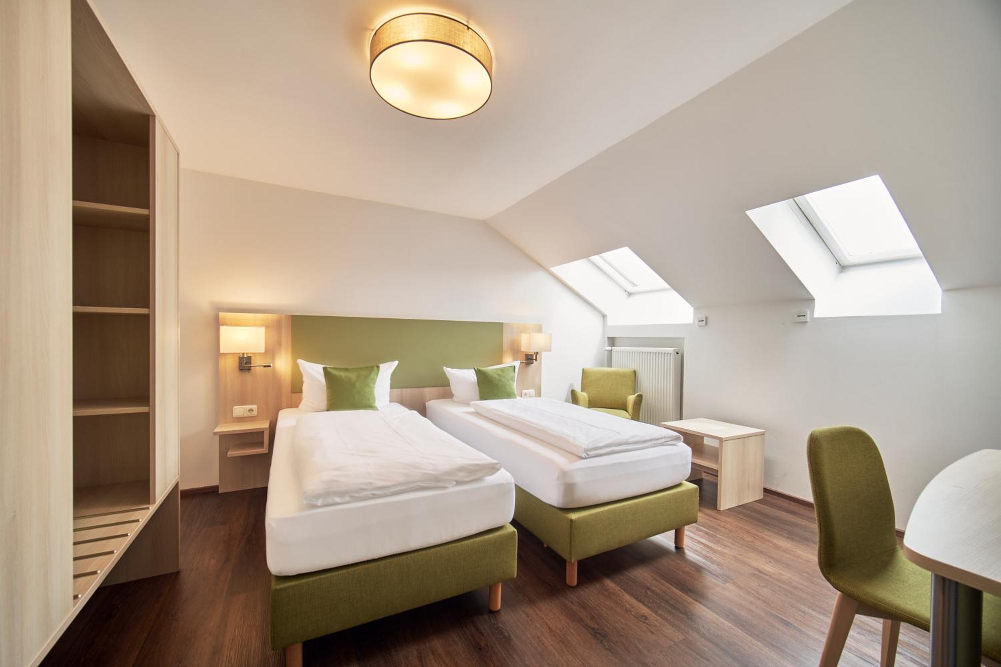 Marias Inn - Bed & Breakfast Garching bei München Eksteriør billede