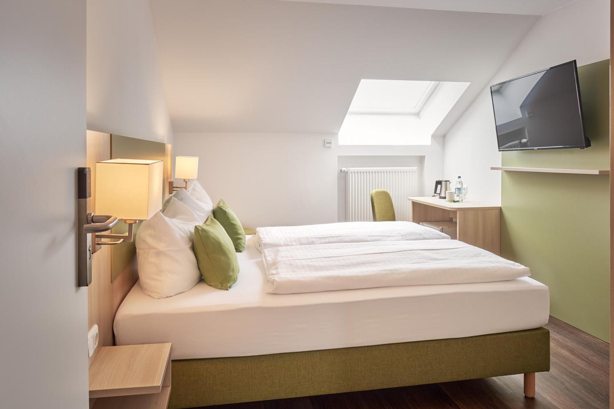 Marias Inn - Bed & Breakfast Garching bei München Eksteriør billede